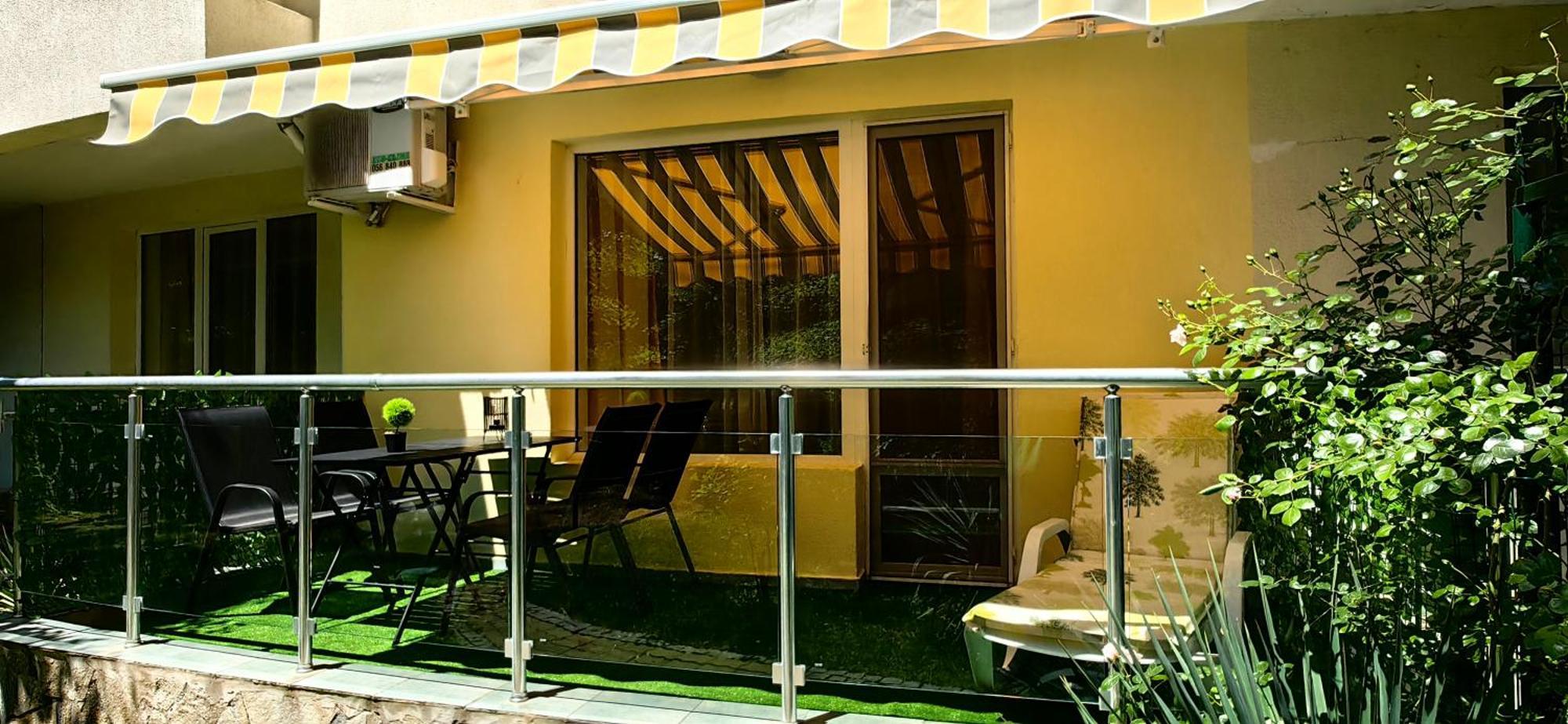 Niko Apartments 阳光海滩 外观 照片
